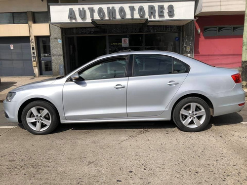 Volkswagen Vento 2.5 Advance Plus Tiptron 170cv 2014