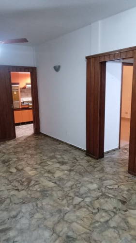 Departamento Tipo Casa En Alquiler En Bernal Oeste