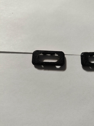 Moldura De Seguro De Puerta Geo Tracker Suzuki (Usado)