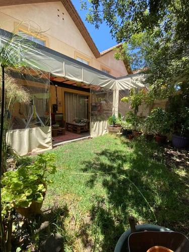 Imagen 2 de 30 de Se Vende Hermosa Casa 3d+2b+1e / Brisas Del Maipo