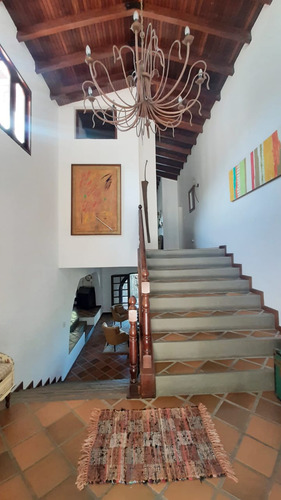 Terraza De Club Hípico Casa En Venta 340m2 De Construcción