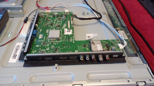 Imagen 5 de 8 de Tv Cyberlux 32cxled 32g Hd, Fuente, Maind, Leds, Etc