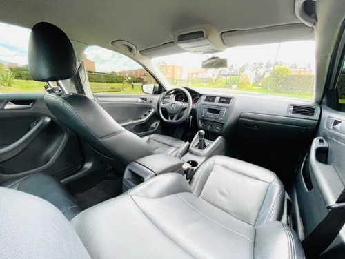 Volkswagen New Jetta 2.0 Comfortline 2015