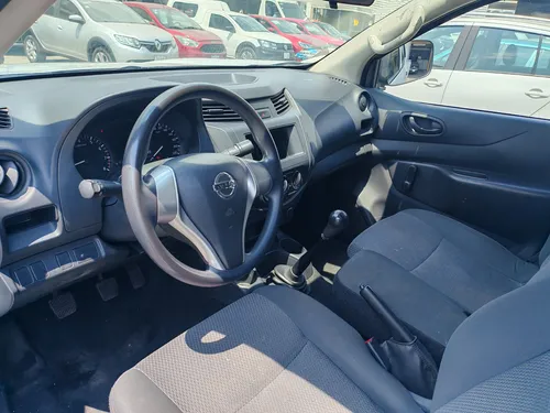 Nissan Np300 Doble Cabina A/a