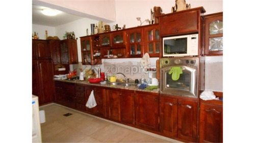 Imagen 3 de 11 de Casaquinta En Venta 3 Dormitorios Udaondo Ituzaingo :: 800m2