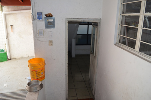 Vende O Renta De Bodega Con Departamento Y Oficina15,000.00