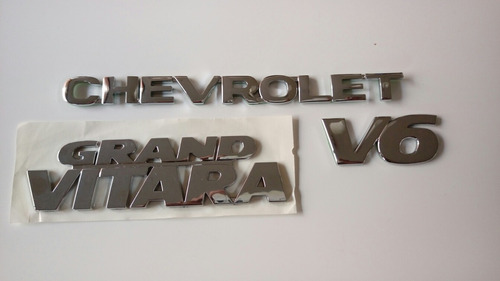 Chevrolet Grand Vitara V6 Emblemas 