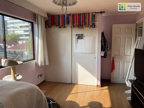 Casa 2 Pisos,remodelada,3dorm. 2 Baños