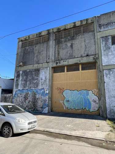 Imagen 2 de 6 de Galpón En Venta La Tablada