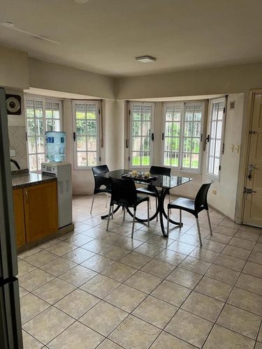 Imagen 19 de 30 de Venta De Casa Con Pileta Ubicada En 20 De Junio 1317 En Bella Vista