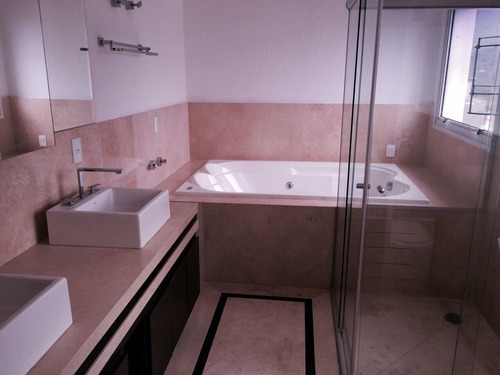 Casa À Venda No Residencial Alphasitio Com 4 Suítes - Cncr1015