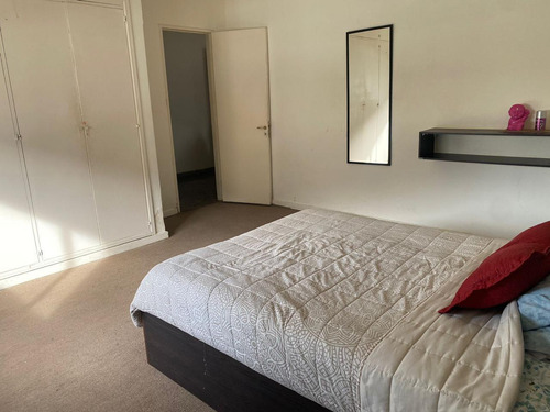 Venta 5 Ambientes En Centro De Comodoro A 3 Cuadras Del Mar