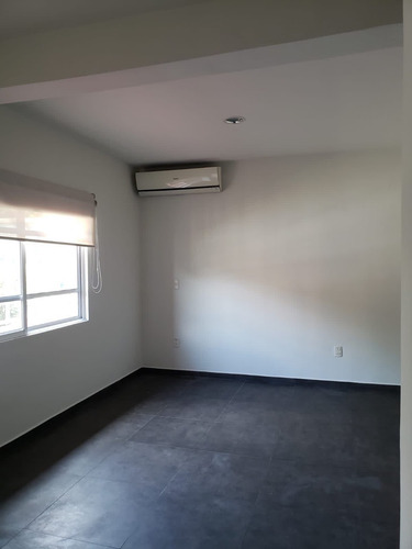 Imagen 5 de 10 de Vendo Casa En La Sm 44, Av La Luna Y Av Andres Q.roo