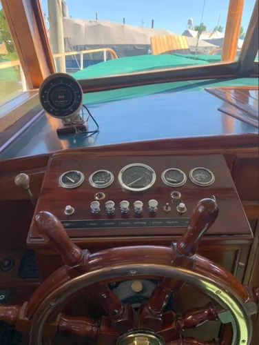 Crucero Clásico De Madera Ortholan