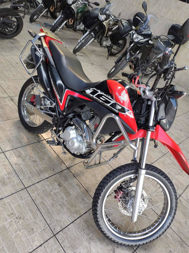 Imagem 2 de 9 de Honda Nxr Bros