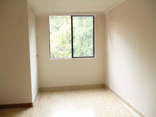 Imagen 3 de 8 de Apartamento Poblado 196 Mts. 3 Alcobas +servicio+estudio