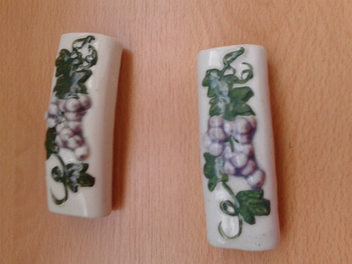 Par Sosten Servilletas De Ceramica Con Uvas, Impecables!!! (Usado)