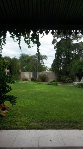 Casa En Venta, Villa Belgrano Calle Viracocha Al 6000