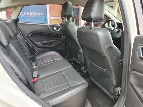 Ford Fiesta Titanium 1.6cc AT AA 4X2