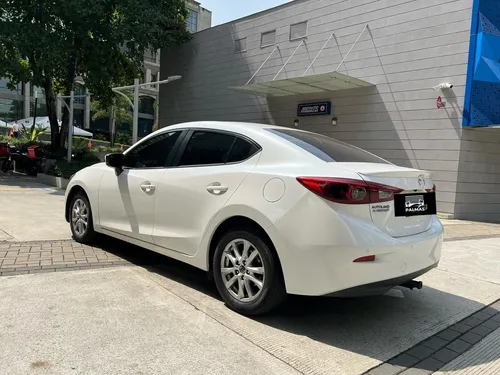 Mazda 3 2.0 Touring