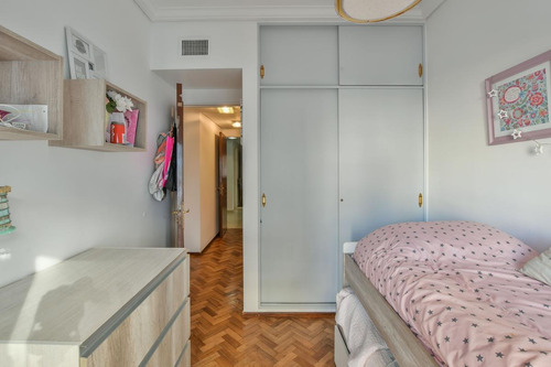 Departamento 3 Dormitorios En Venta Con Cochera - Vista Al Río - Categoría