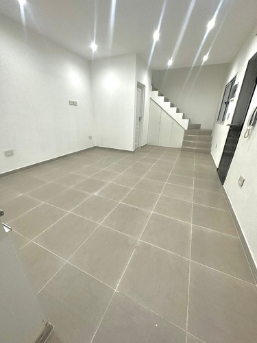 Alquiler - Nuevo Duplex 3 Amb En Banfield!