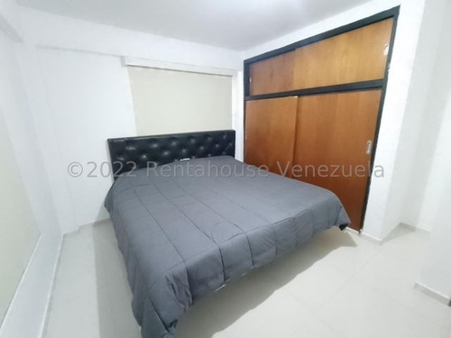Imagen 10 de 14 de Casa En Venta En Urb. Las Amazonas, Santa Rita Cod. 23-14893 Dvm
