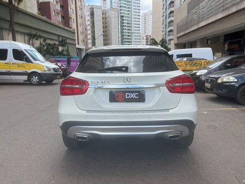 Mercedes-Benz Classe GLA 1.6 Enduro Turbo Flex 5p