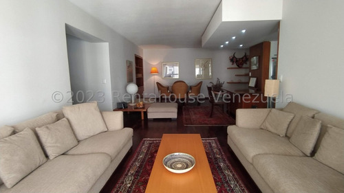 Apartamento En Venta En Campo Alegre, Caracas 24-8864 Yf