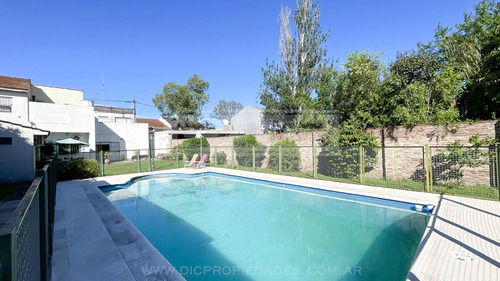 Casa 3 Dormitorios Venta - Carapachay