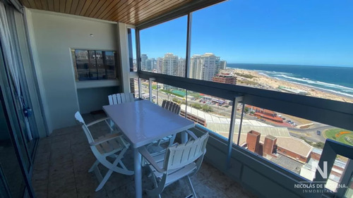 Departamento Con Muy Buena Vista En Punta Del Este