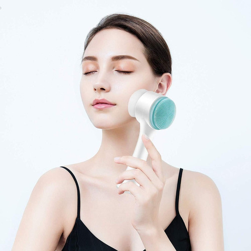 Imagen 7 de 8 de Cepillo Limpiador Exfoliante Facial Y Corporal Manual Crazy