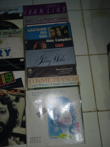 Imagem 4 de 10 de Vendo 126 Disco Vinil E Tres Coletania