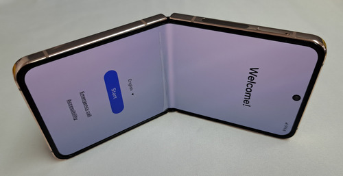 Samsung Galaxy Flip4 256gb Original Detalle En Pantalla Rosa Oro