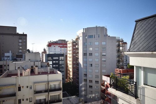 Imagen 11 de 12 de Departamento De 3 Ambientes - A La Calle - Independencia 1000