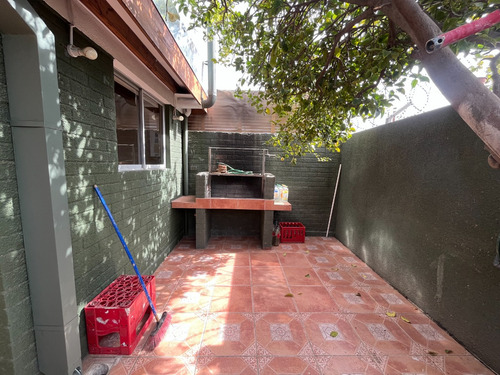 Impecable En Condominio Cerrado