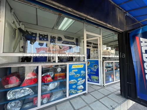 Venta De Local Comercial Con Excelente Ubicaicón En Avenida Ayacucho Maracay Rah 24-19567