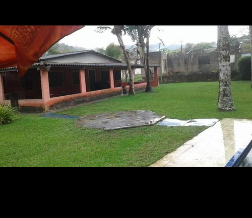 Imagem 9 de 14 de Chácara Com Chalé Piscina Churrasqueira.