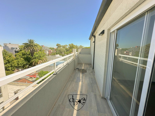 Venta De Departamento Tipo Duplex De 2 Ambientes En Pozo En Adrogué