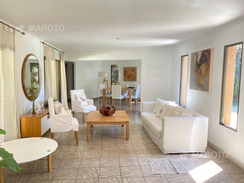 Imagen 10 de 27 de Casa En Venta En San Lucas - Maroto Propiedades