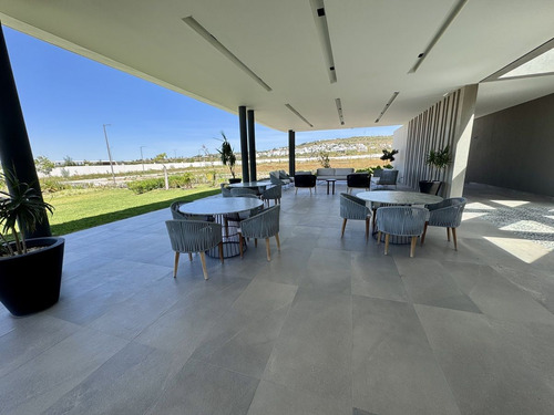 Vive Con Estilo, Cluster Con Alberca- Velasur