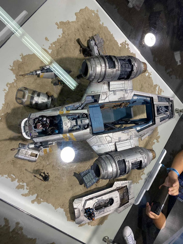 Star Wars Vintage Collection - The Razor Crest Haslab