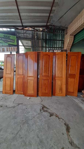 Imagem 2 de 3 de Portas Invernizadas De Angelim Pedra