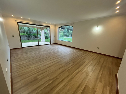 Estupenda Y Amplia Propiedad Recién Remodelada A Estrenar.