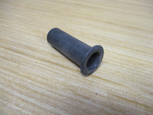 Amphenol 9779-513-12 Connector Bushing 977951312 Ccy