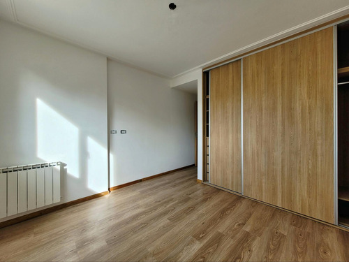 Departamento 2 Ambientes Con Balcón · Plaza Mitre
