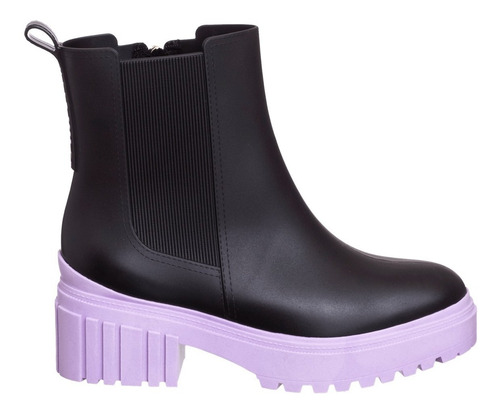 Imagem 1 de 5 de Bota Da Moda Chelsea Petite Jolie Pj6156 Preto Lilás