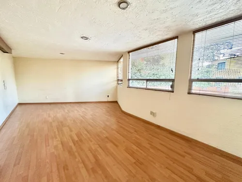 Cuajimalpa, Casa Para Modernizar A 3 Cuadras De Bosques Maranta