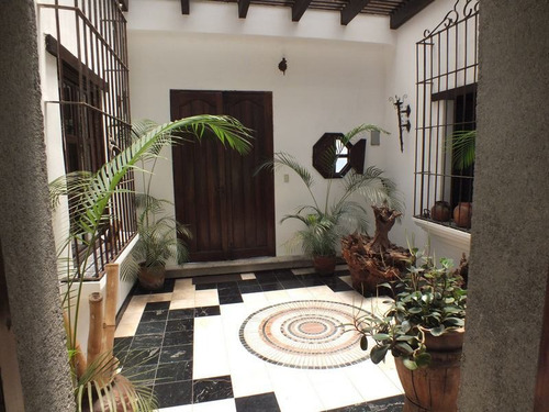 Imagen 2 de 3 de Casa En Venta Antigua Guatemala