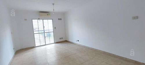 Departamento En Alquiler - Villa Ballester Centro